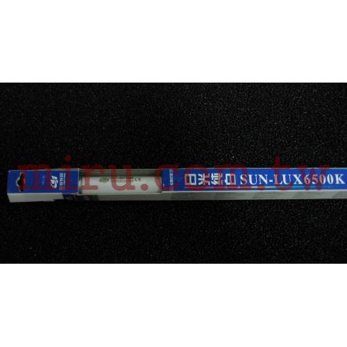 ISTA伊士達代理 超細T5燈管(三波長太陽燈管6500K(白))24W